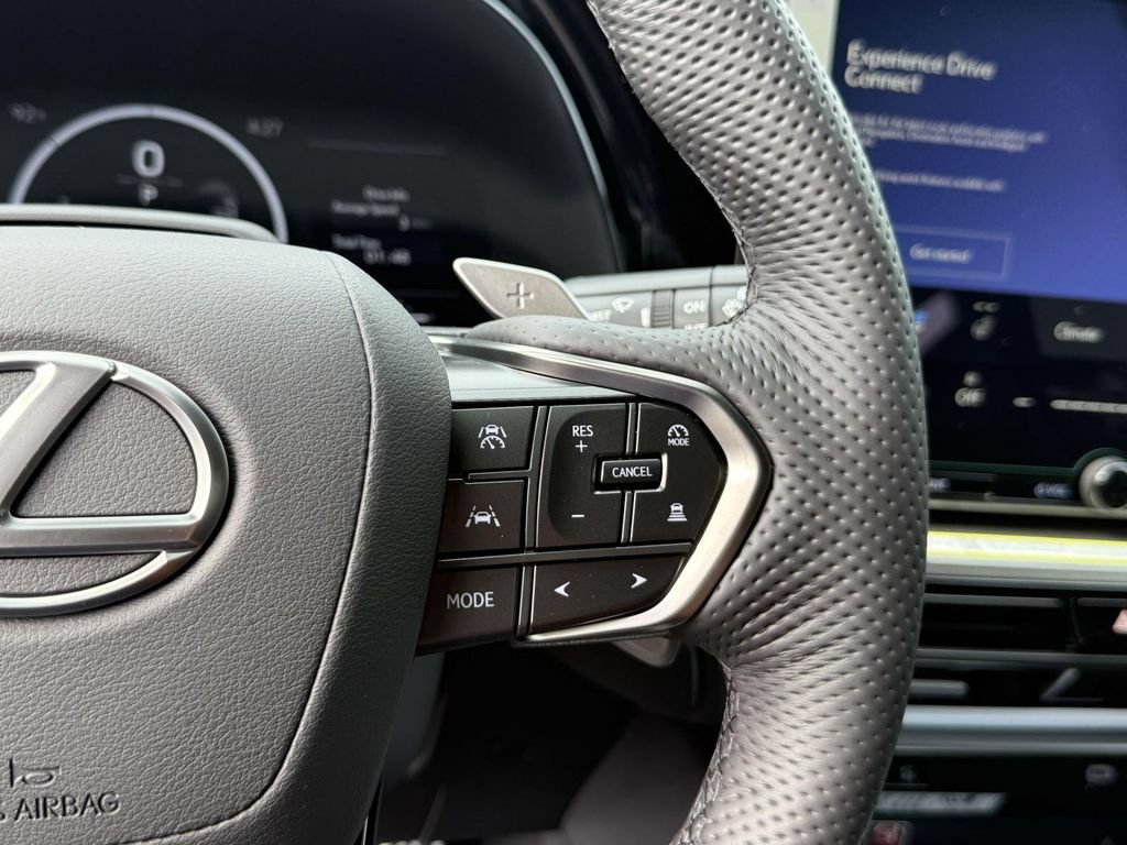 New 2026 Lexus TX 500h AWD image 18
