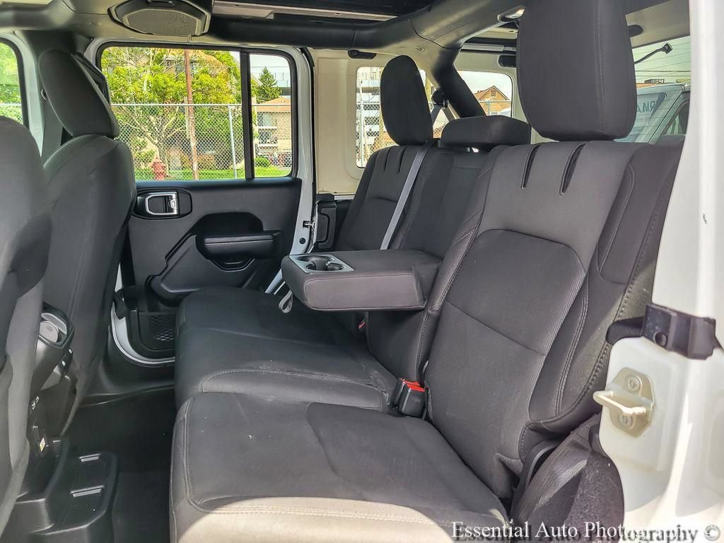 Used 2023 Jeep Wrangler Unlimited w/ Sun & Screen Package AWD/4WD image 12