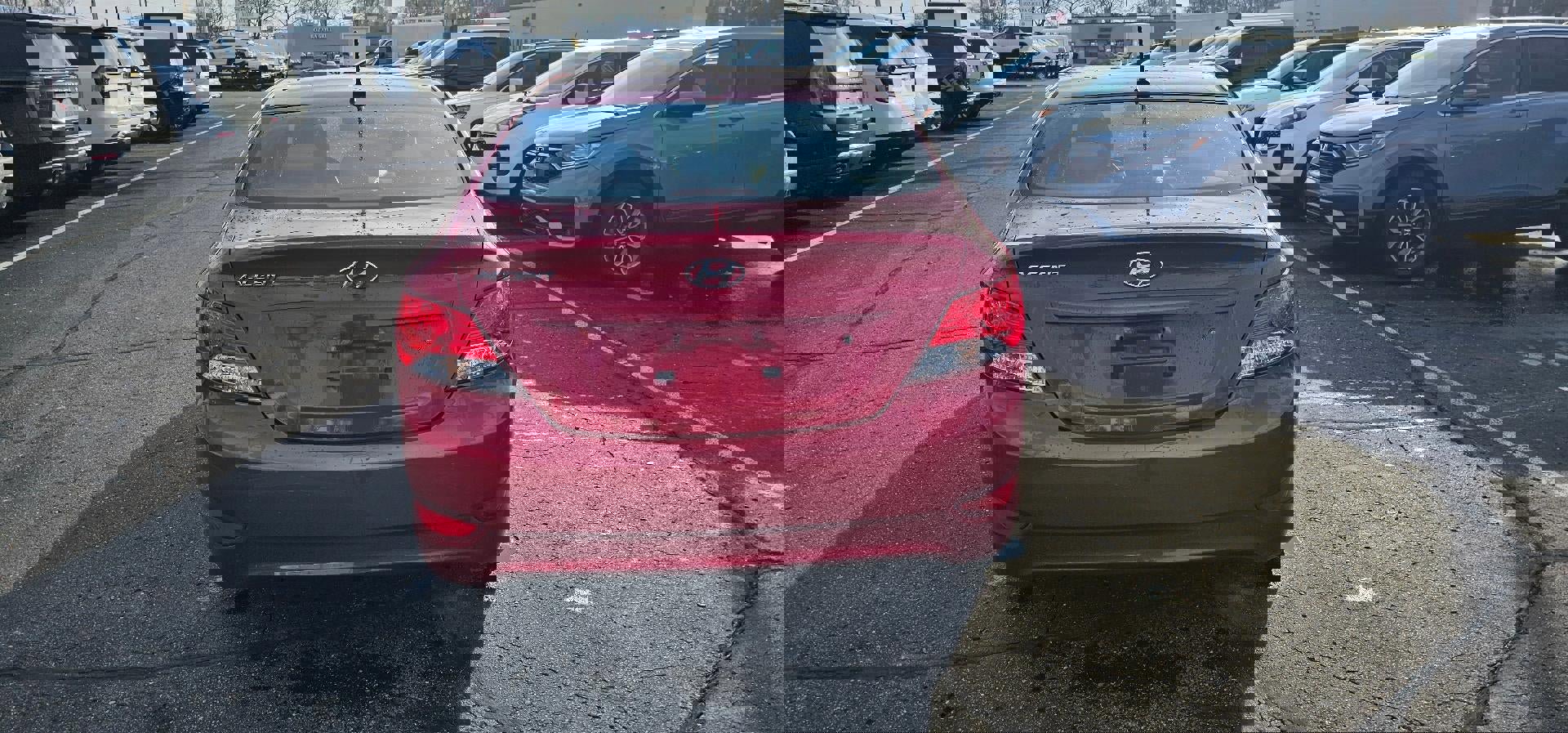 Used 2014 Hyundai Accent GLS image 6