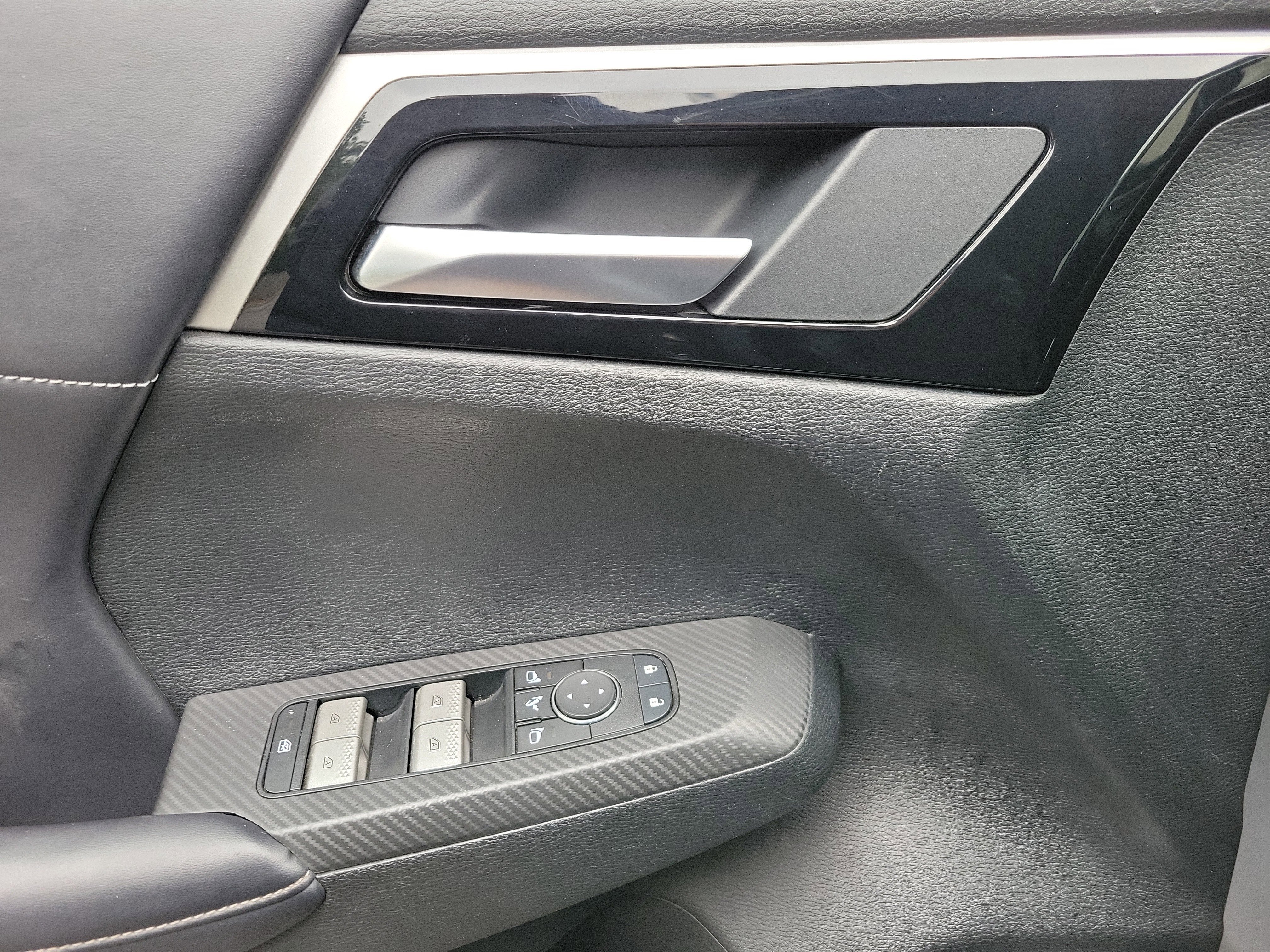 Used 2024 Mitsubishi Outlander SE FWD image 6