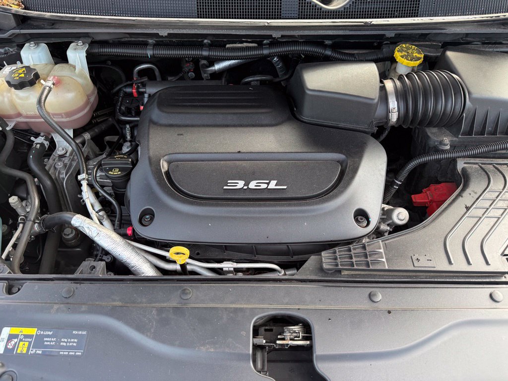 Used 2019 Chrysler Pacifica Touring-L Plus w/ Advanced Safetytec Group FWD image 52