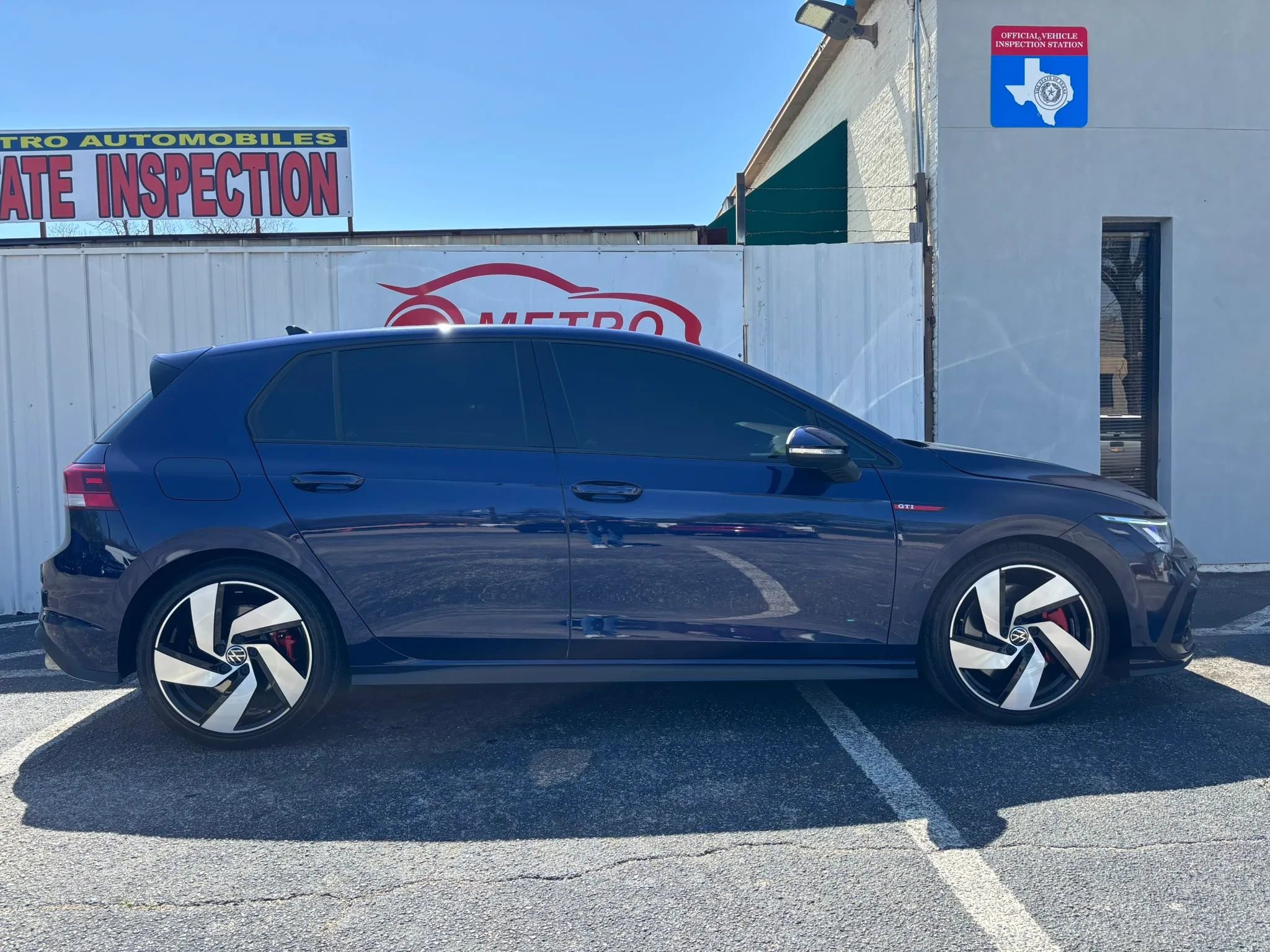 Used 2022 Volkswagen GTI S FWD image 7