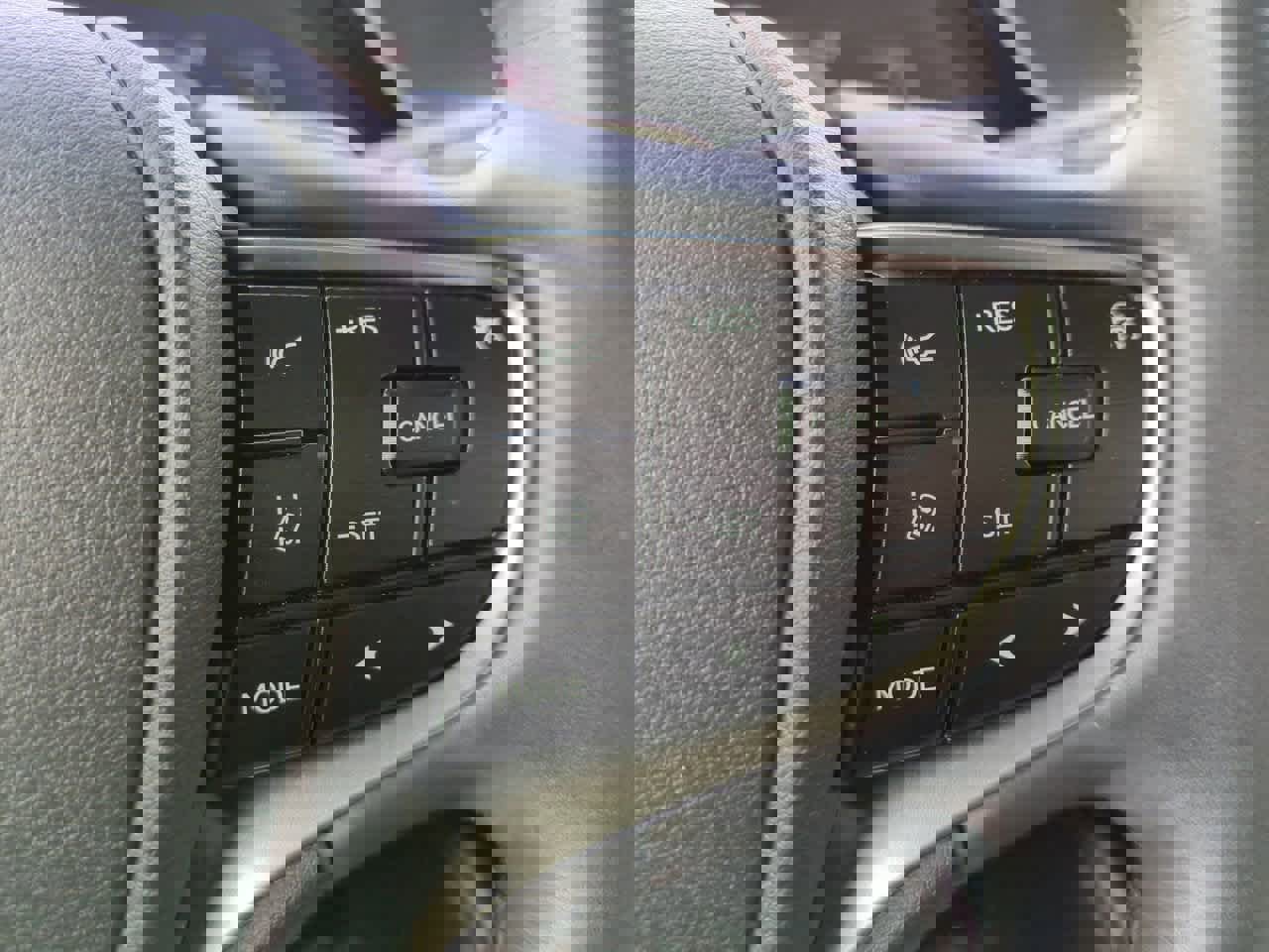 Used 2022 Lexus ES 300h w/ Premium Package image 25