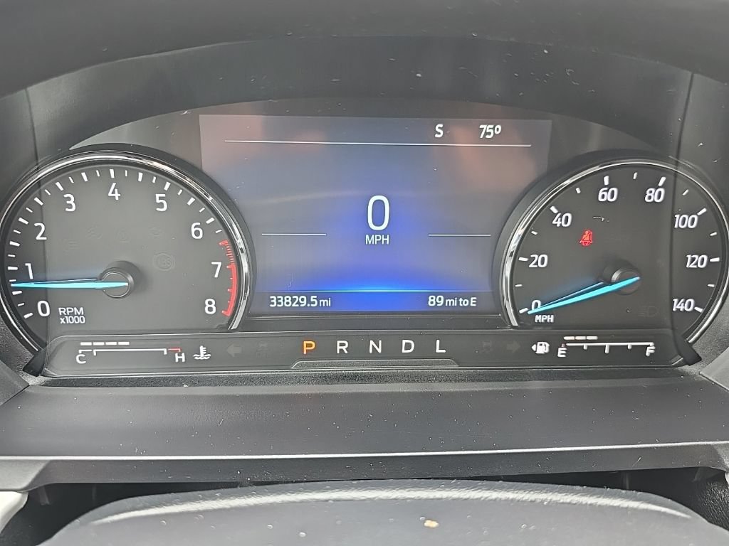Used 2023 Ford Explorer XLT w/ Equipment Group 202A AWD/4WD image 25