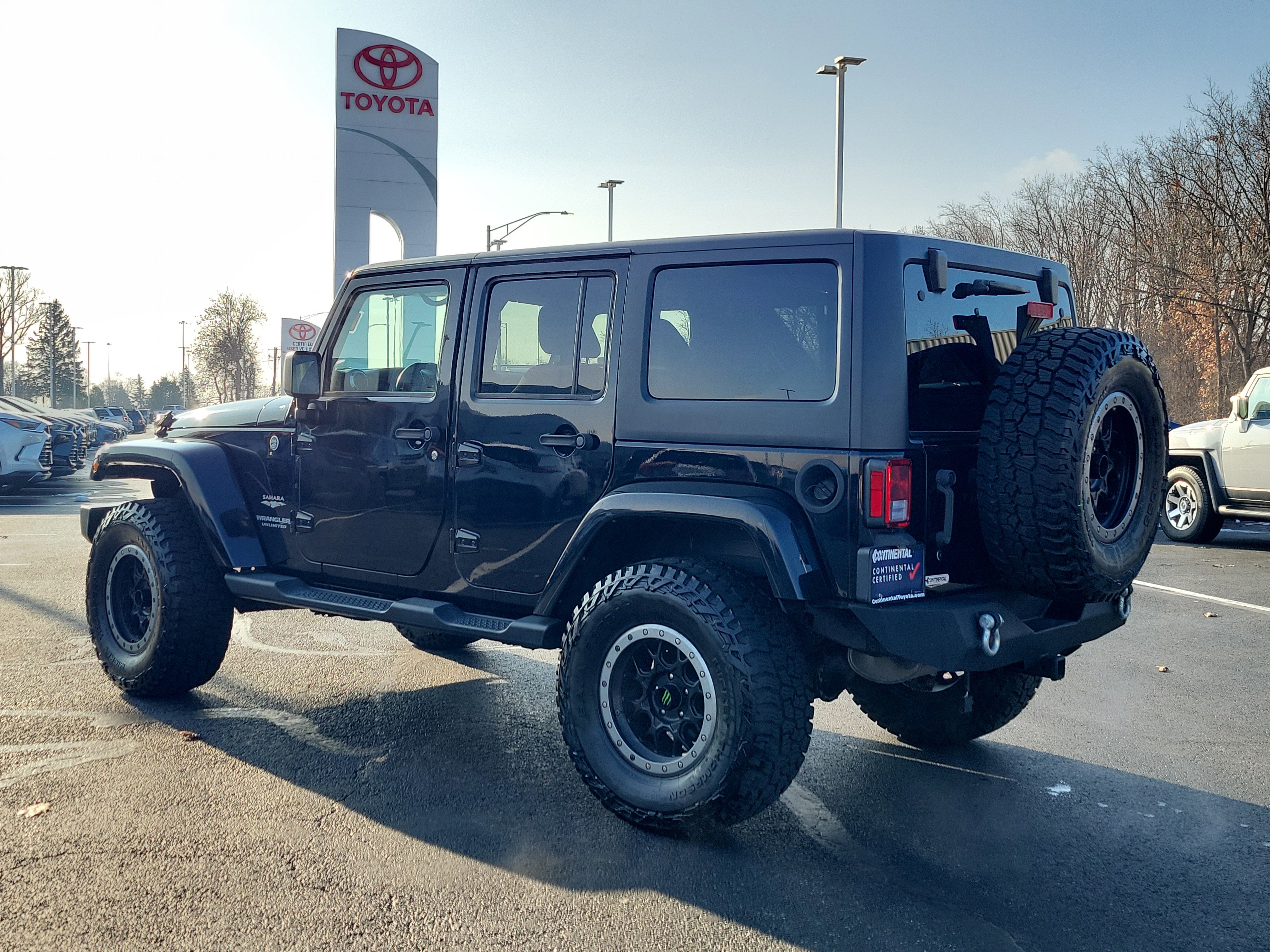 Used 2015 Jeep Wrangler Unlimited Sahara w/ Connectivity Group image 4