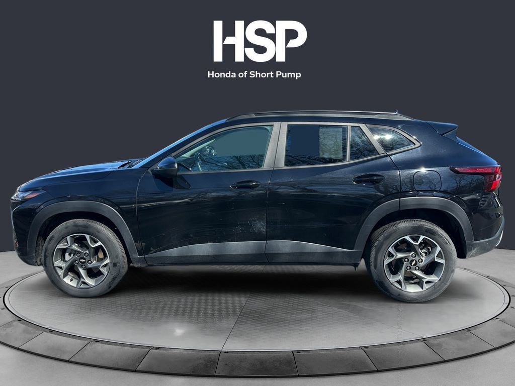 Used 2024 Chevrolet Trax LT w/ Driver Confidence Package image 2