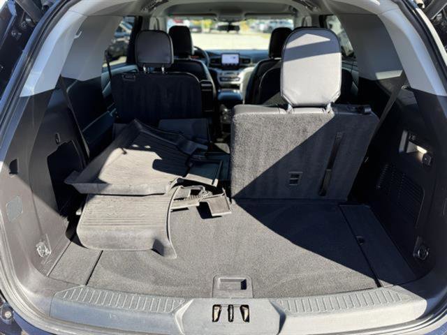 Certified 2021 Ford Explorer XLT w/ Equipment Group 202A image 4