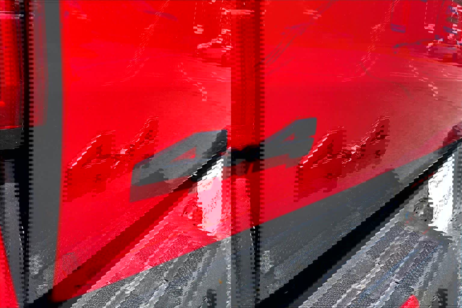 Certified 2025 Toyota Tacoma TRD Off-Road image 29