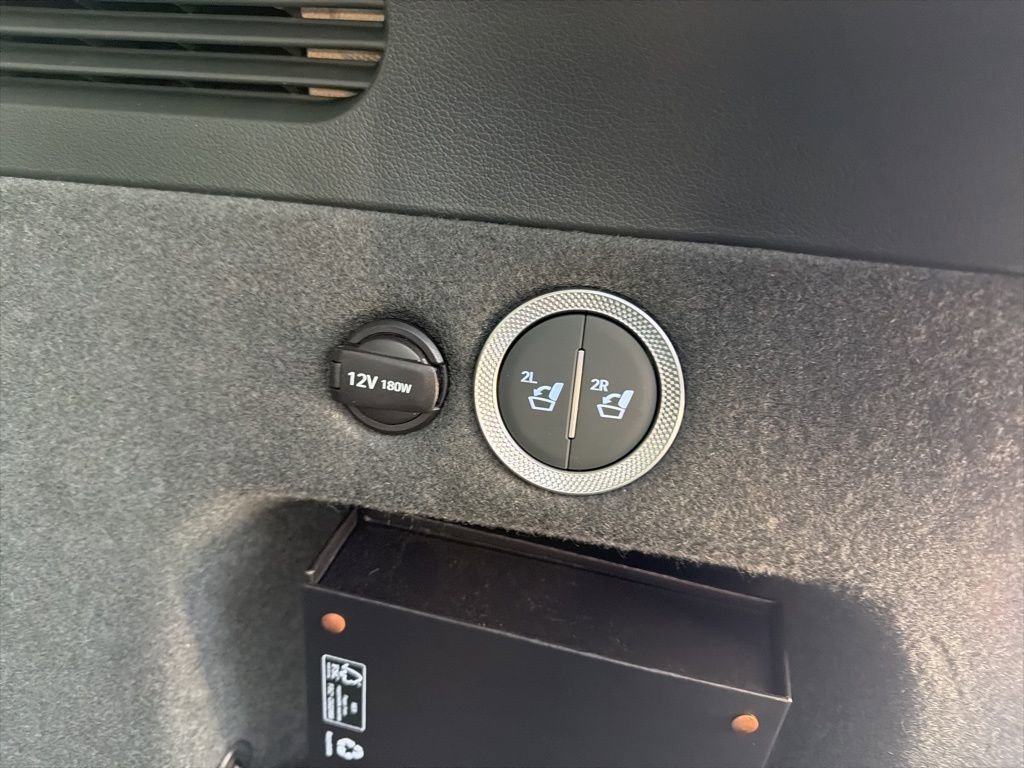 Used 2025 Genesis GV80 2.5T Prestige image 9