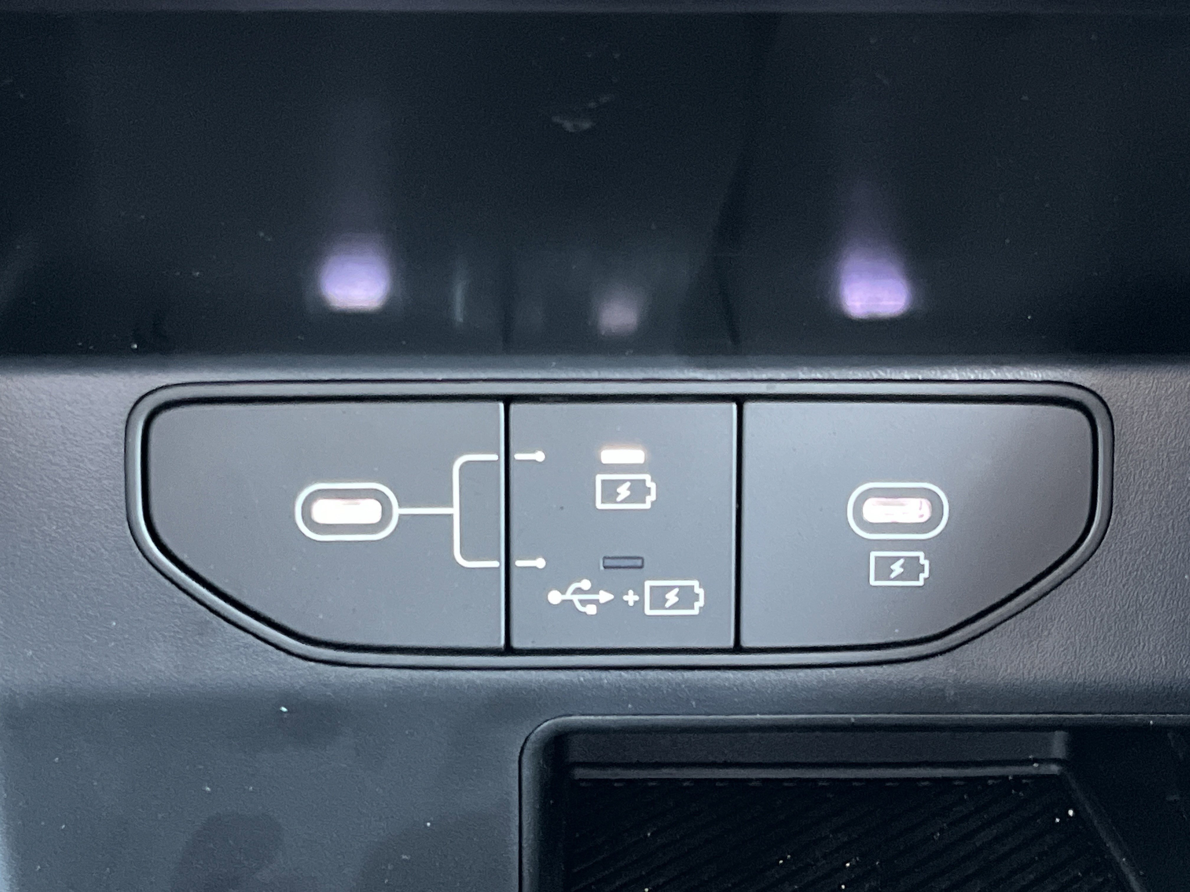 Certified 2025 Kia Sorento LX image 8