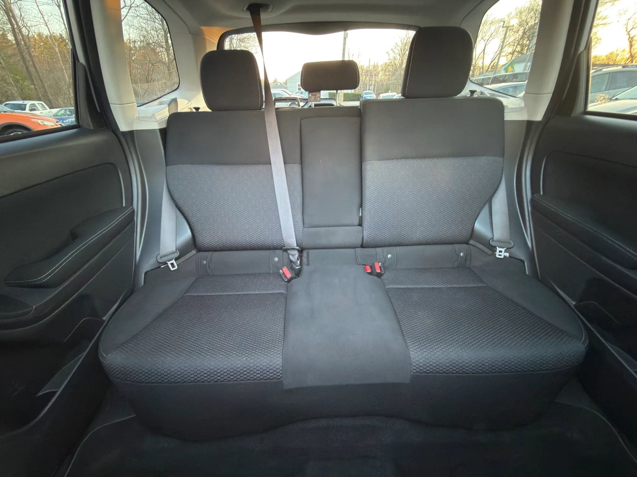 Used 2015 Subaru Forester 2.5i Premium w/ All-Weather Package AWD/4WD image 16