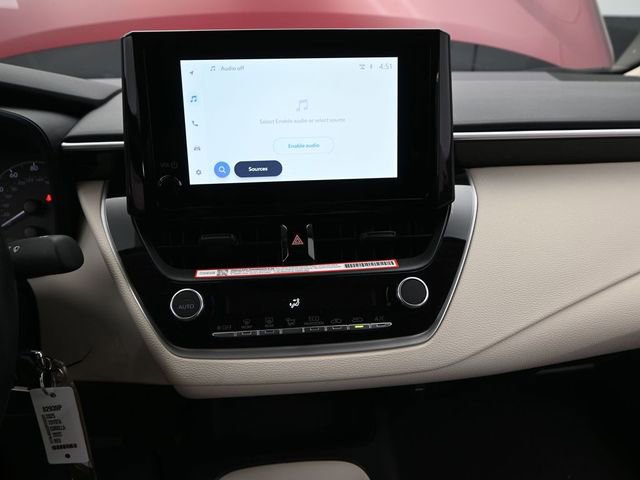 Used 2025 Toyota Corolla LE image 7