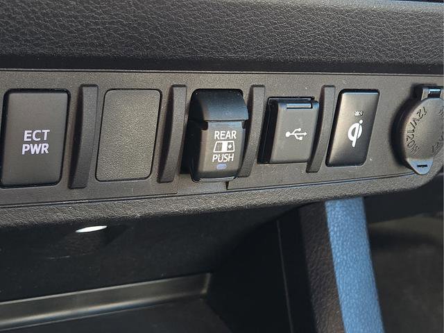 Used 2020 Toyota Tacoma TRD Off-Road image 25