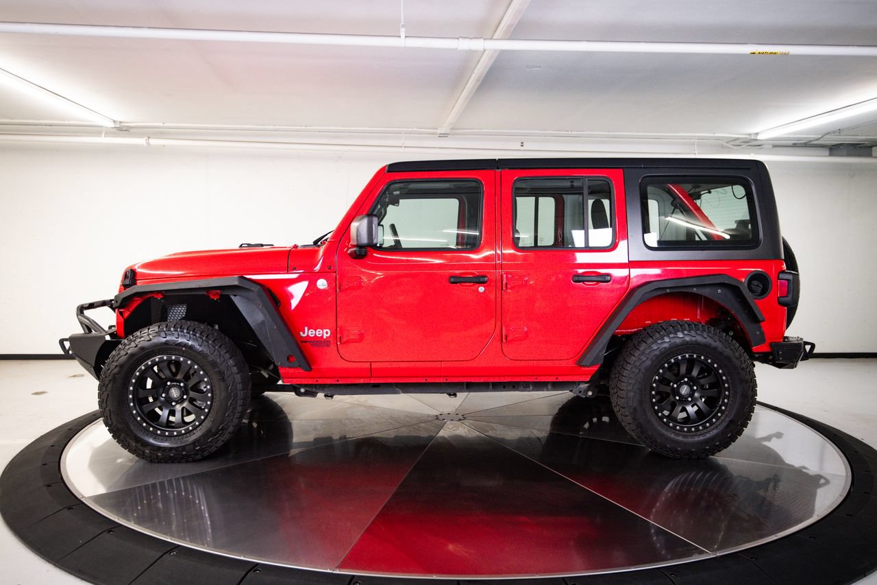 Used 2018 Jeep Wrangler Unlimited Sport AWD/4WD image 2