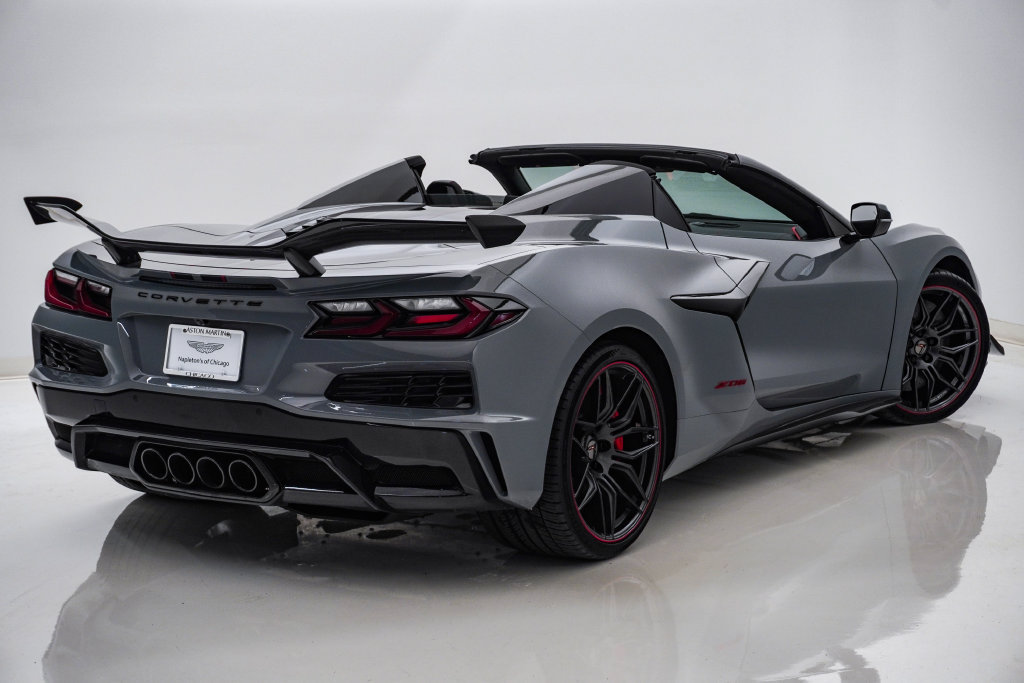 Used 2025 Chevrolet Corvette Z06 w/ Z07 Performance Package RWD image 13