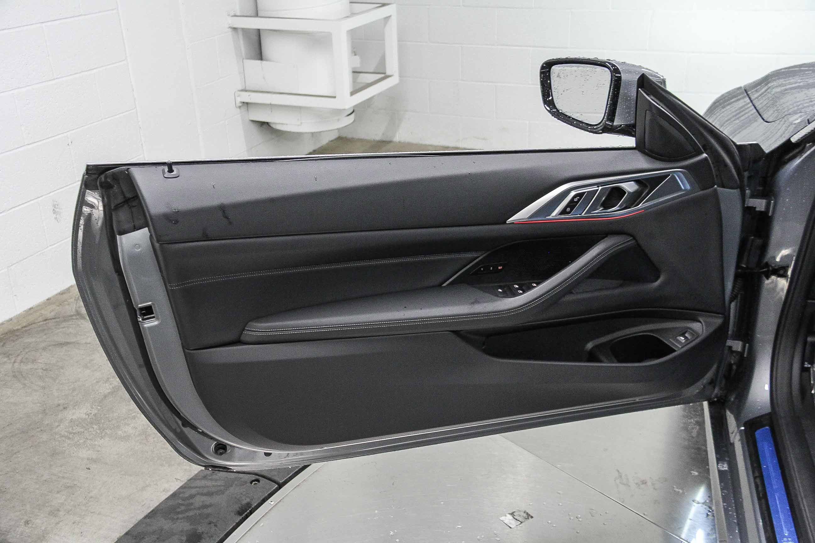 Used 2025 BMW 430i Convertible w/ Premium Package image 27