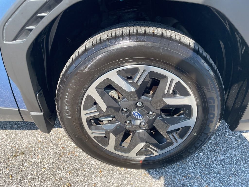 Used 2025 Subaru Forester image 36