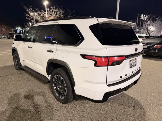 Used 2023 Toyota Sequoia Limited image 6