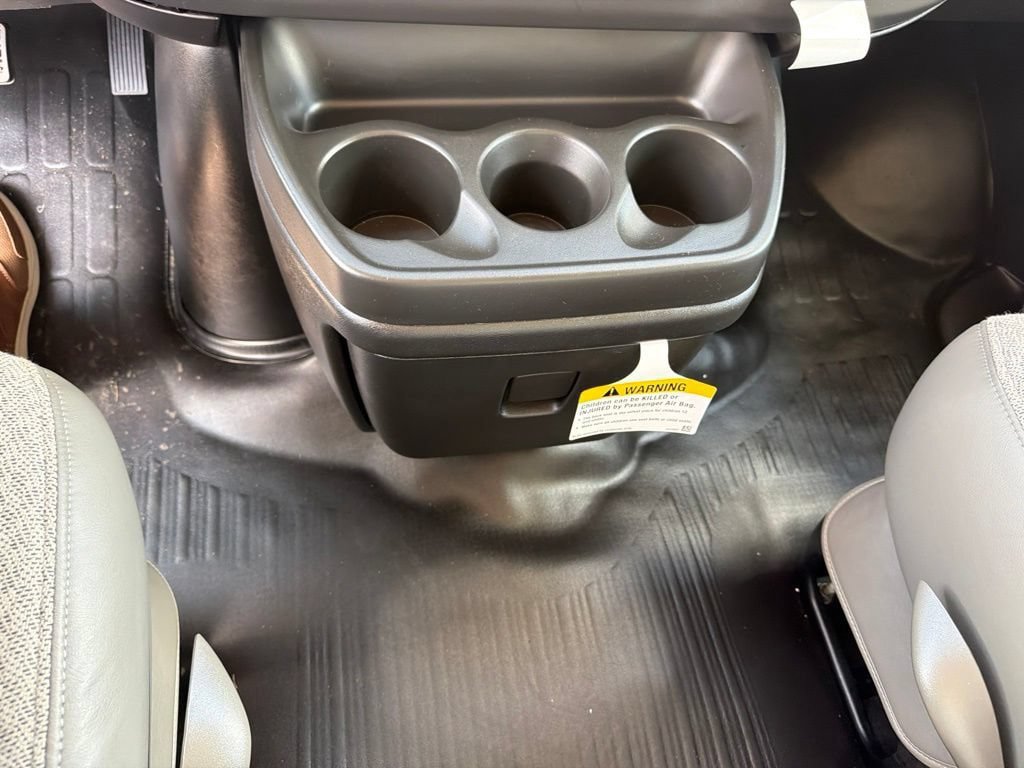 New 2025 Chevrolet Express 4500 w/ Power Convenience Package RWD image 19