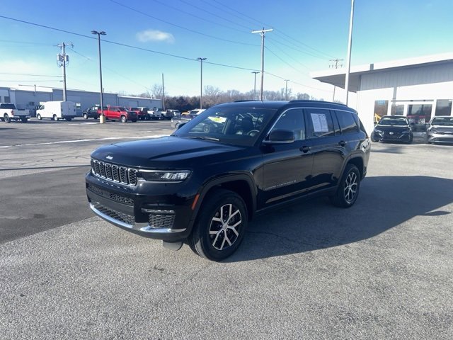 Used 2024 Jeep Grand Cherokee L Limited w/ Luxury Tech Group II image 2