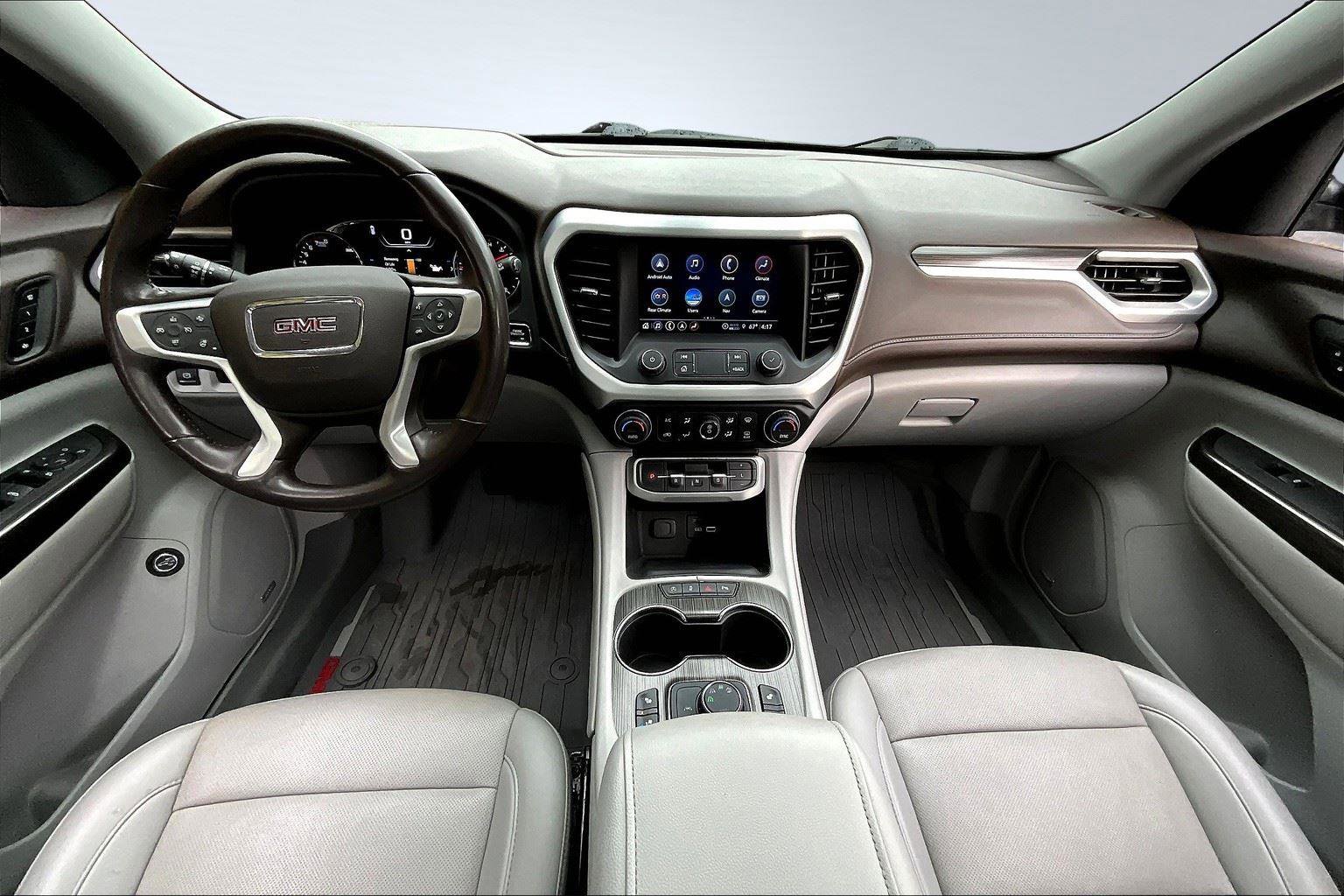 Used 2022 GMC Acadia SLT w/ Technology Package image 17