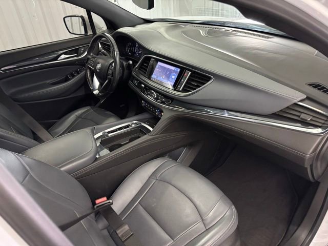 Used 2022 Buick Enclave Premium image 28