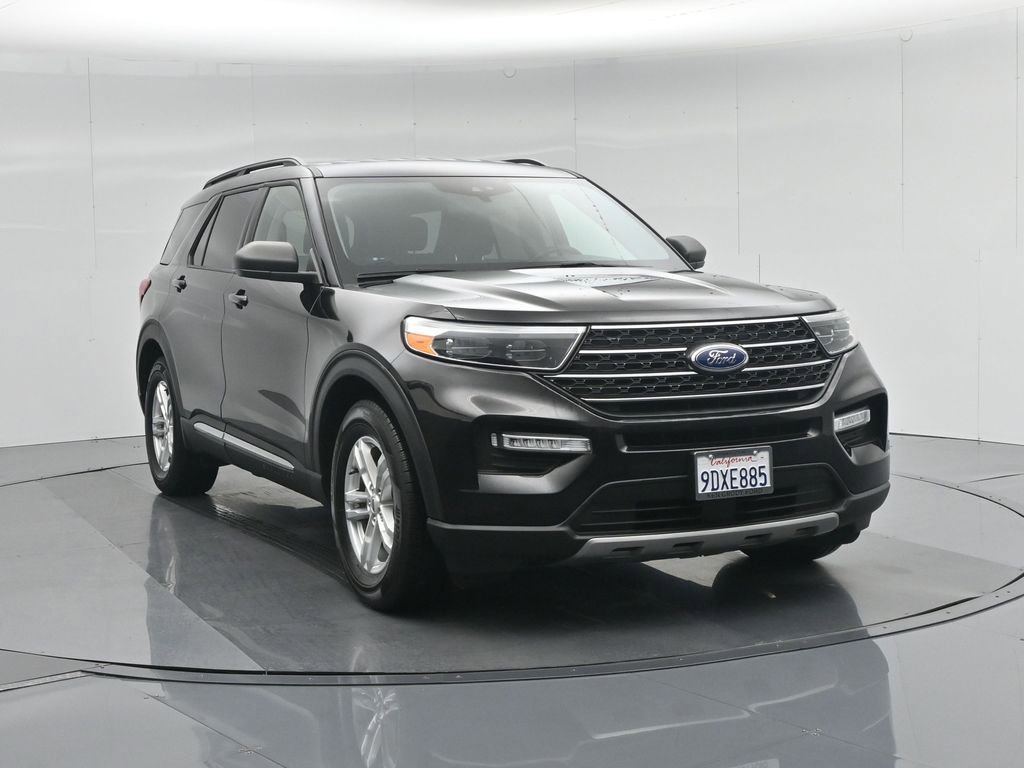 Used 2022 Ford Explorer XLT w/ Equipment Group 202A image 1