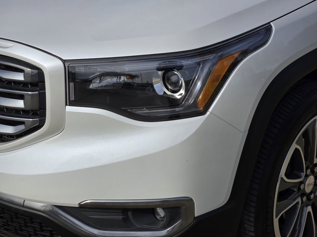 Used 2017 GMC Acadia SLT image 7