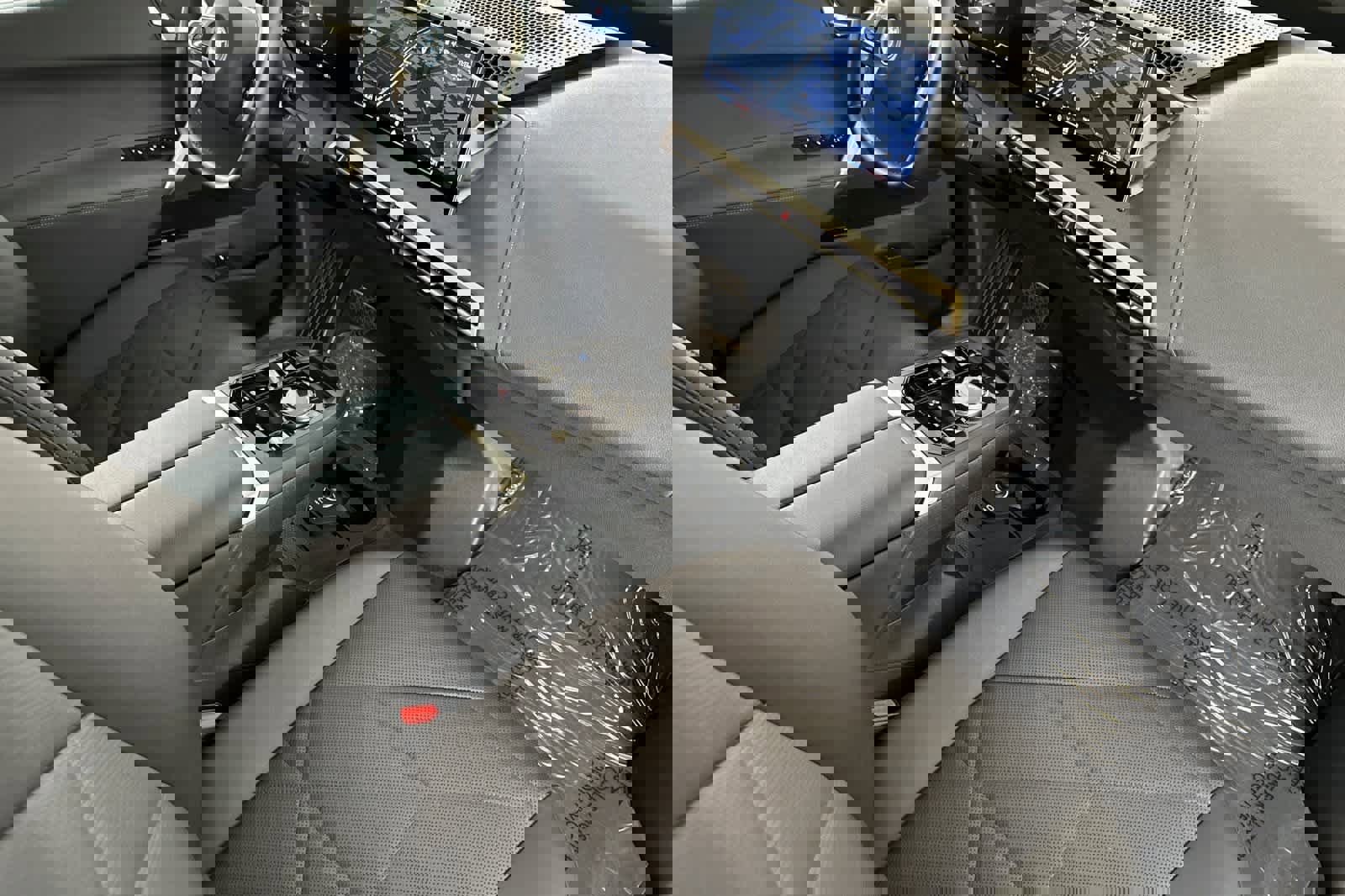 Used 2024 BMW iX xDrive50 w/ Sport Package image 16