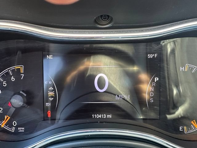 Used 2015 Jeep Grand Cherokee Altitude AWD/4WD image 17