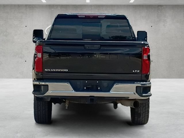 Used 2022 Chevrolet Silverado 2500 LTZ w/ LTZ Convenience Package AWD/4WD image 15