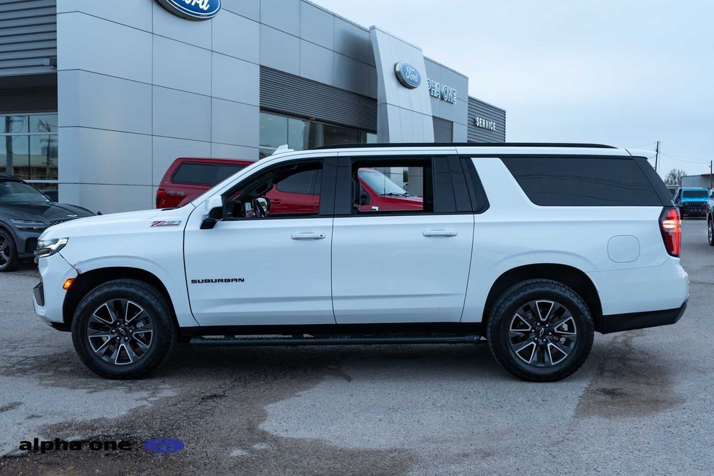 Used 2022 Chevrolet Suburban Z71 image 9