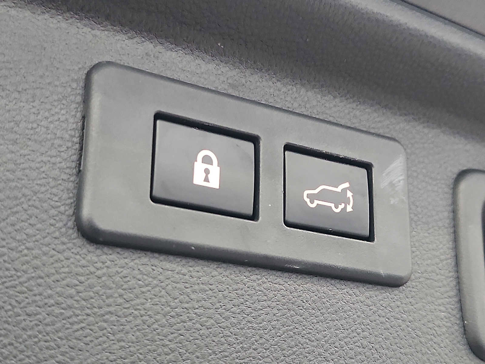 Used 2022 Subaru Forester Limited image 29