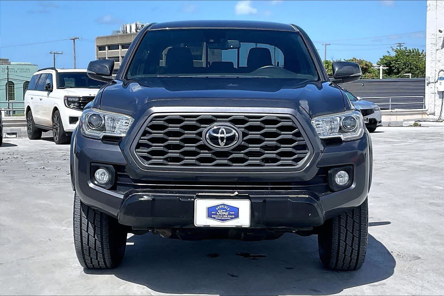 Used 2020 Toyota Tacoma TRD Off-Road w/ Technology Package AWD/4WD image 6