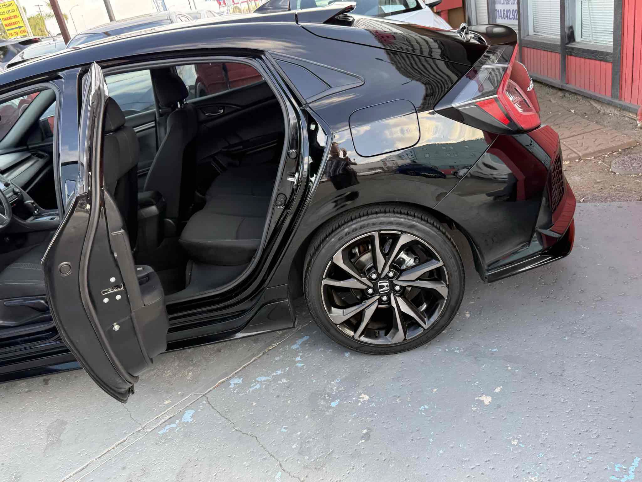 Used 2018 Honda Civic Sport image 69
