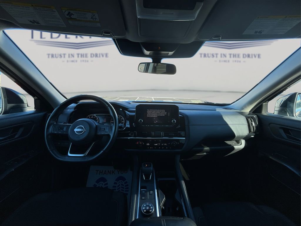 Used 2024 Nissan Pathfinder SV image 24