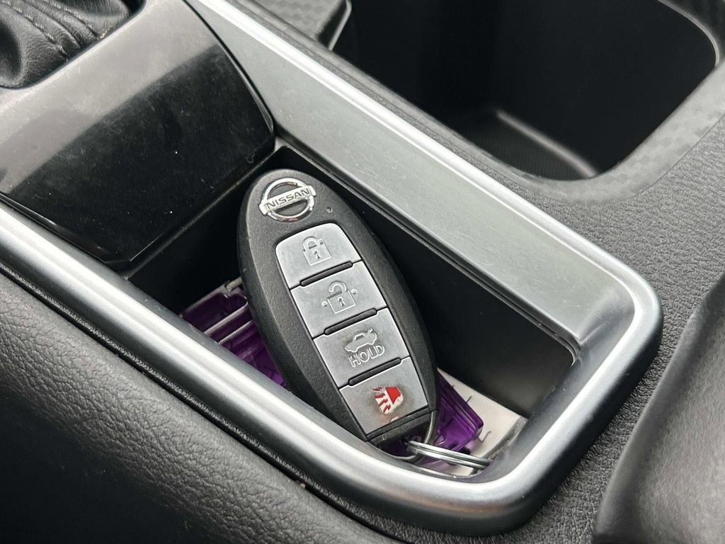 Used 2023 Nissan Sentra SV image 27
