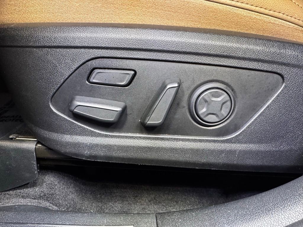 Used 2024 Kia Sorento SX Prestige w/ Olive Brown Leather Package AWD/4WD image 23