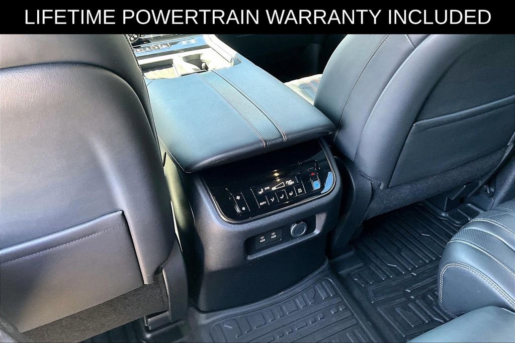 Used 2025 Nissan Armada PRO-4X image 29