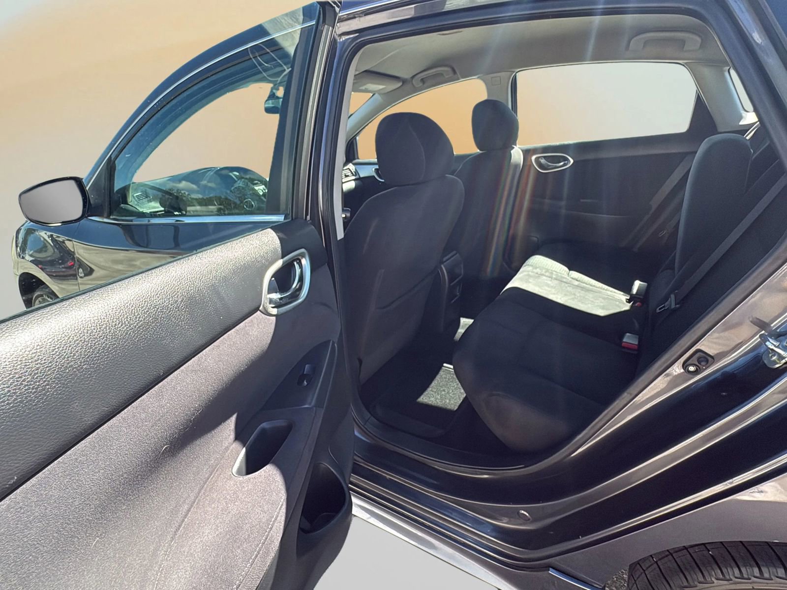 Used 2014 Nissan Sentra SR w/ SR Driver Package FWD image 16