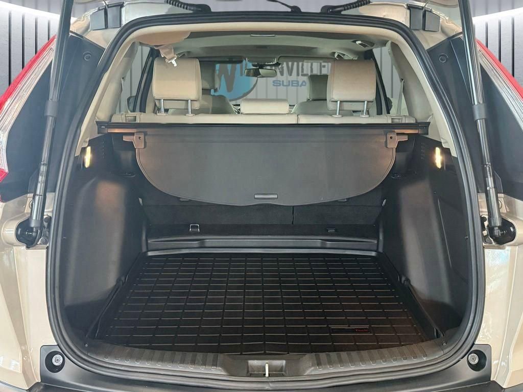 Used 2018 Honda CR-V Touring image 9