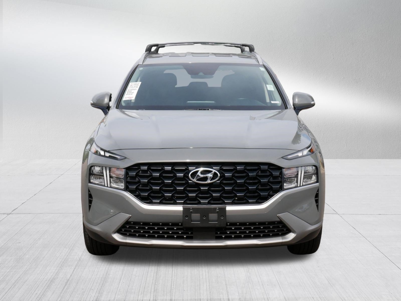 Used 2023 Hyundai Santa Fe SEL AWD/4WD image 2