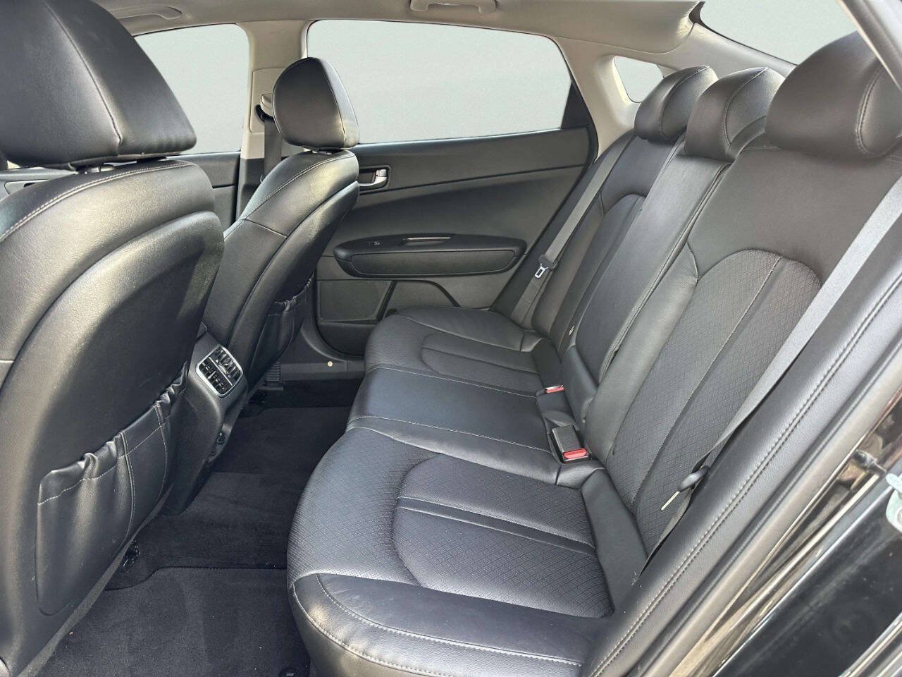 Used 2019 Kia Optima EX w/ EX Premium Package FWD image 12