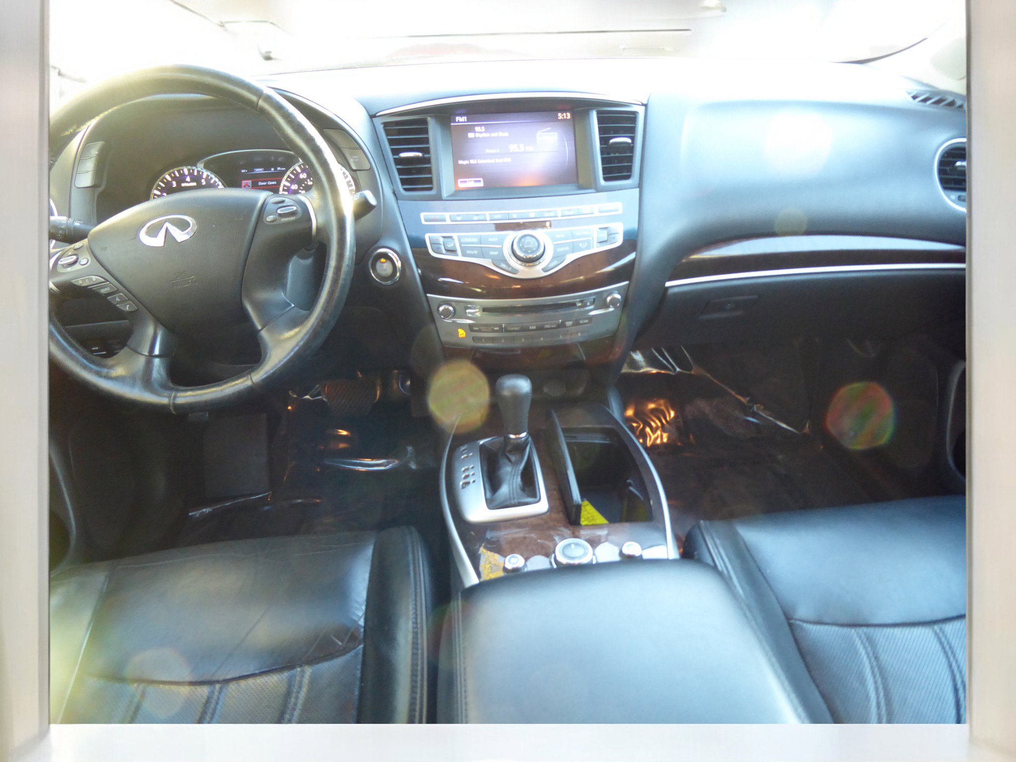 Used 2015 INFINITI QX60 AWD w/ Deluxe Touring Package image 12