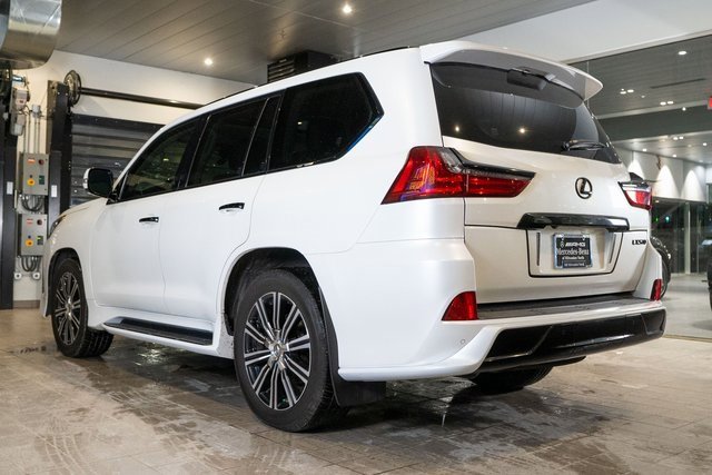 Used 2019 Lexus LX 570 570 image 4