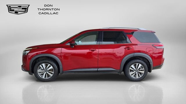 Used 2022 Nissan Pathfinder SL AWD/4WD image 2