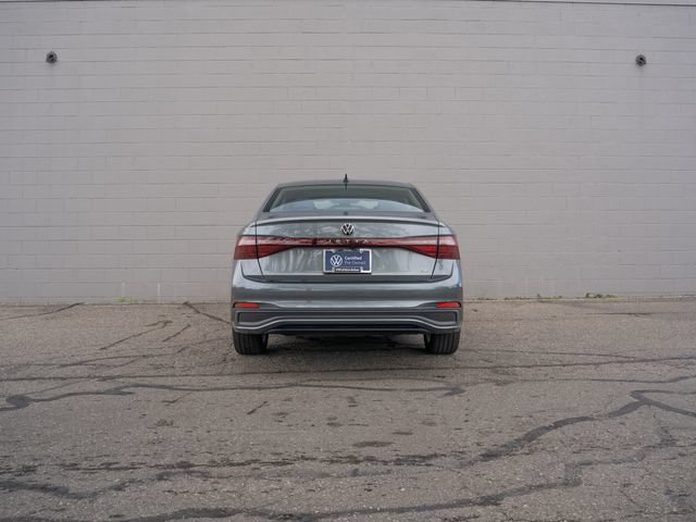 Used 2025 Volkswagen Jetta SE w/ Sunroof Package FWD image 6