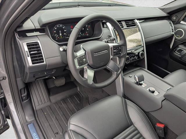 New 2026 Land Rover Discovery S AWD/4WD image 3