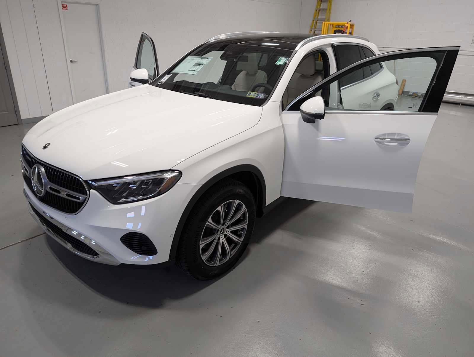 New 2026 Mercedes-Benz GLC 300 4MATIC image 13