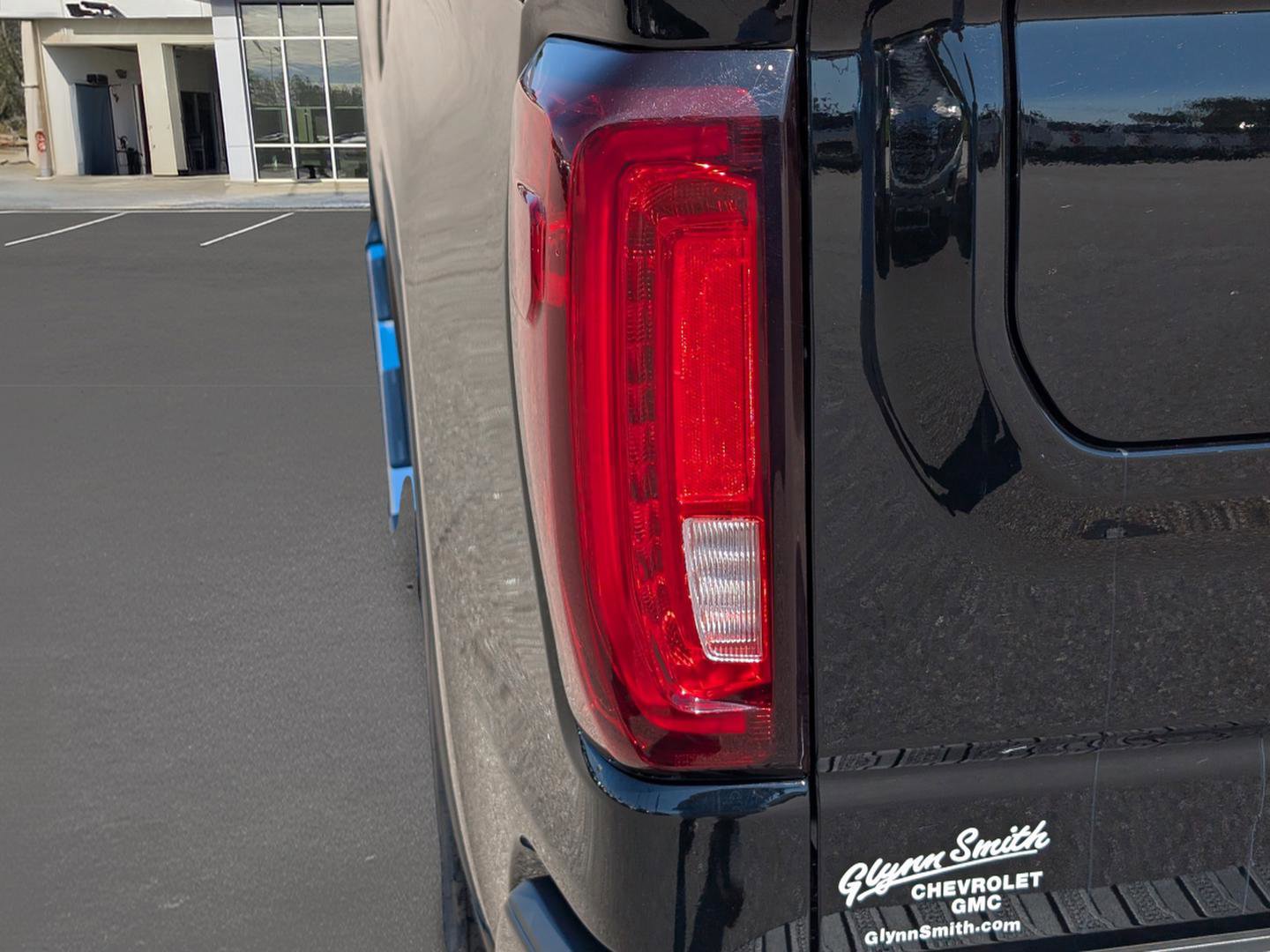 Certified 2025 GMC Sierra 1500 Denali image 11